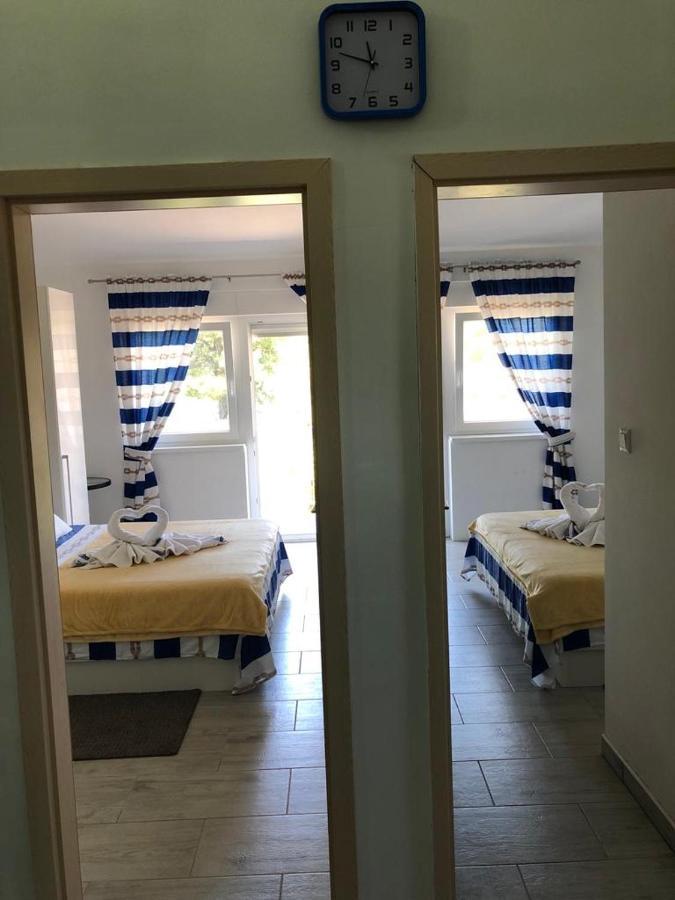 Apartmani Bolero - Obiteljski Odmor Vodice Esterno foto